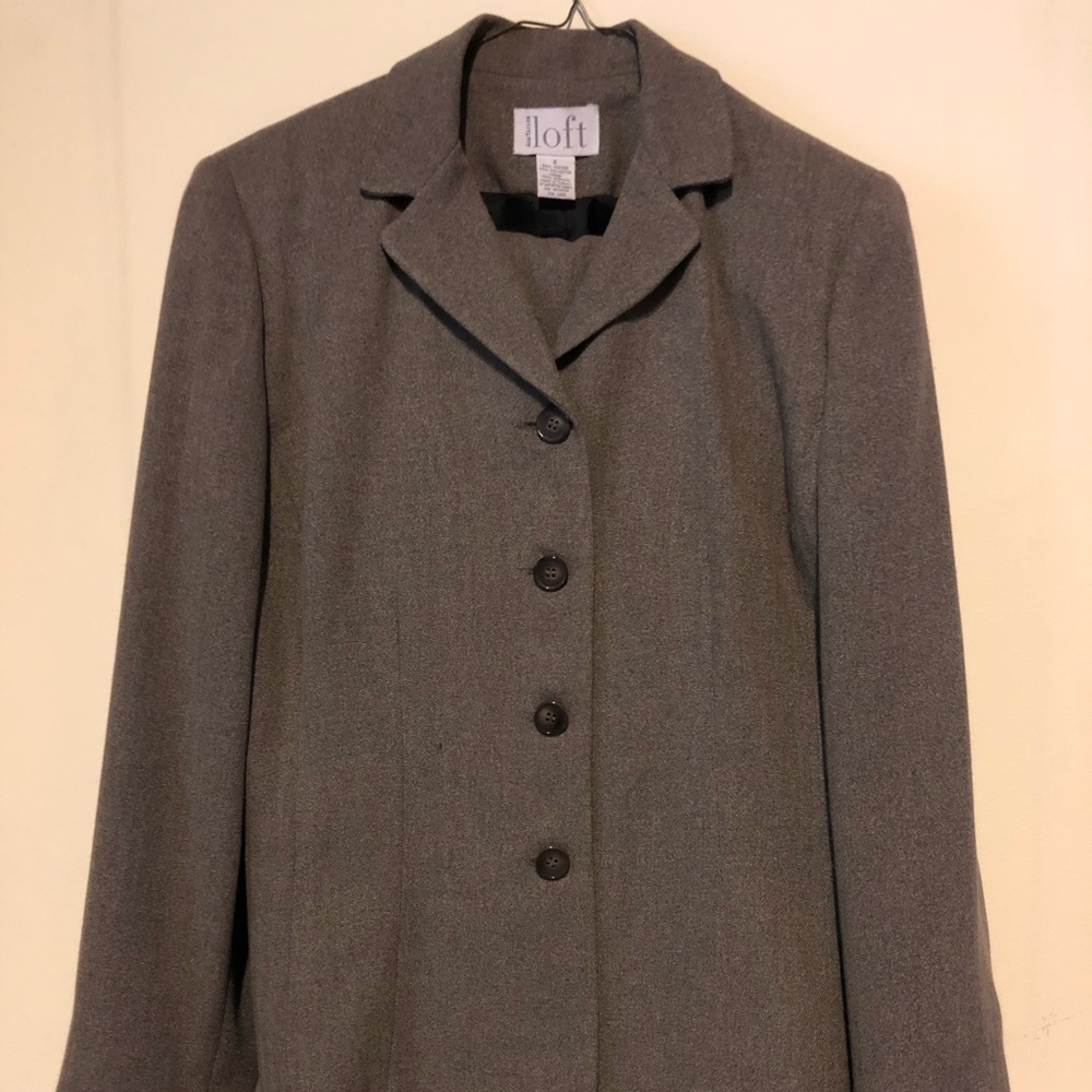 Ann Taylor Loft Size 6 Classic Suit